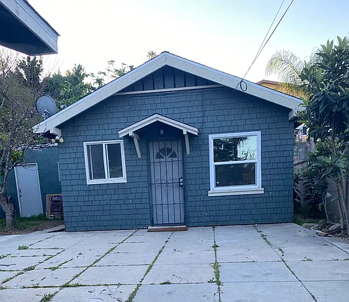 838 Chapman Ave Photo 1