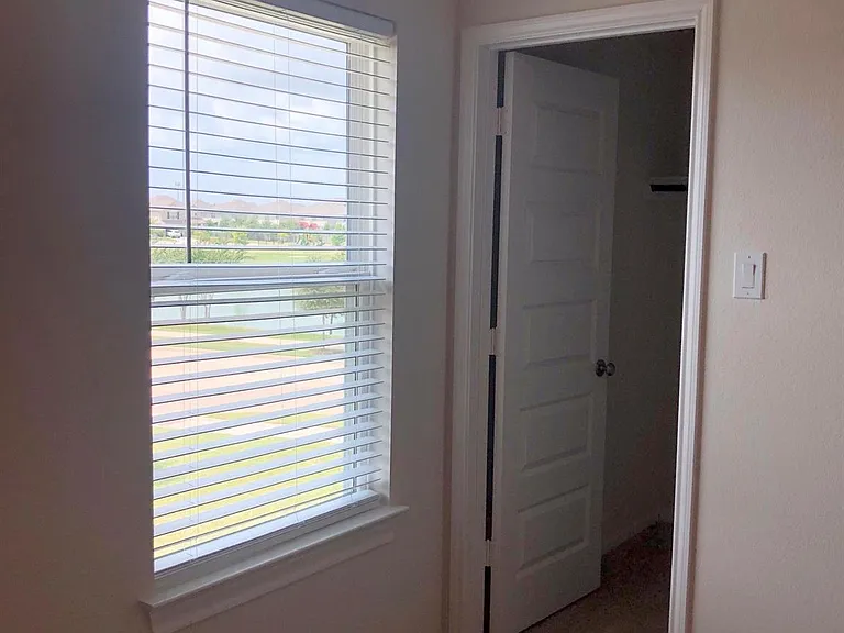 12034 Dunsmore Glen Xing — Photo 18