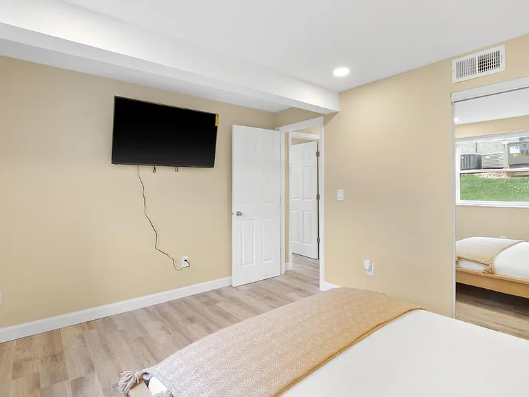 1182 Calley Dr #1 — Photo 9