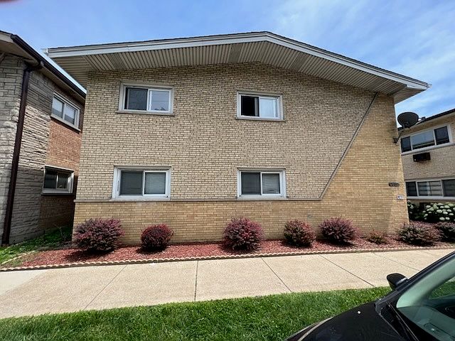1st image of 4127 S Harlem Ave APT 3
