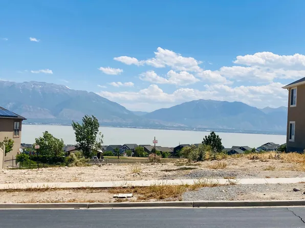 2954 S Fox Pointe Dr, Saratoga Springs, UT 84045