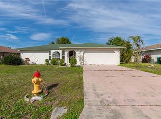 1107 SE 37th St, Cape Coral, FL 33904