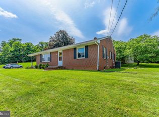 835 E 6th St, Front Royal, VA 22630