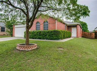7801 Mirror Rock Ln, Denton, TX 76210