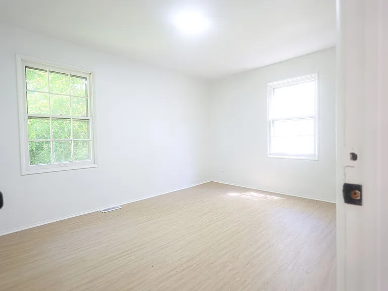 16805 Fairfax Ave — Photo 11