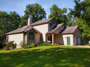 8700 Oak Grove Rd, Howell, MI 48855