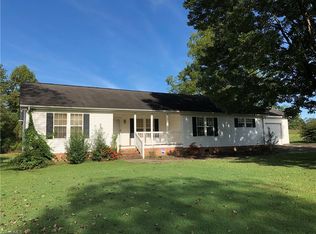 716 Siloam Rd, Mount Airy, NC 27030