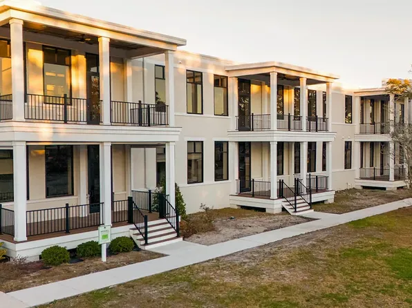 805 Mulberry St Unit 214, Beaufort, NC 28516