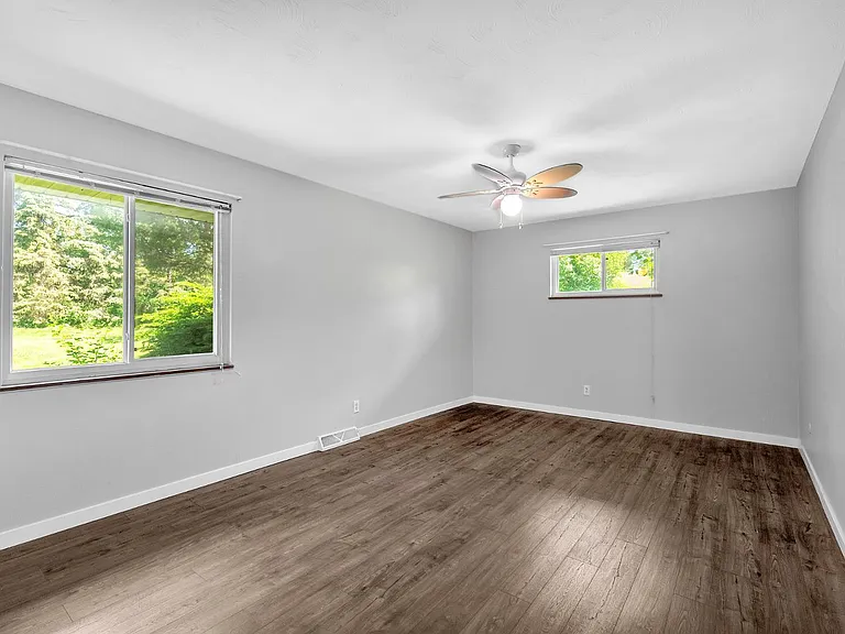 29102 Hufford Rd #B — Photo 24