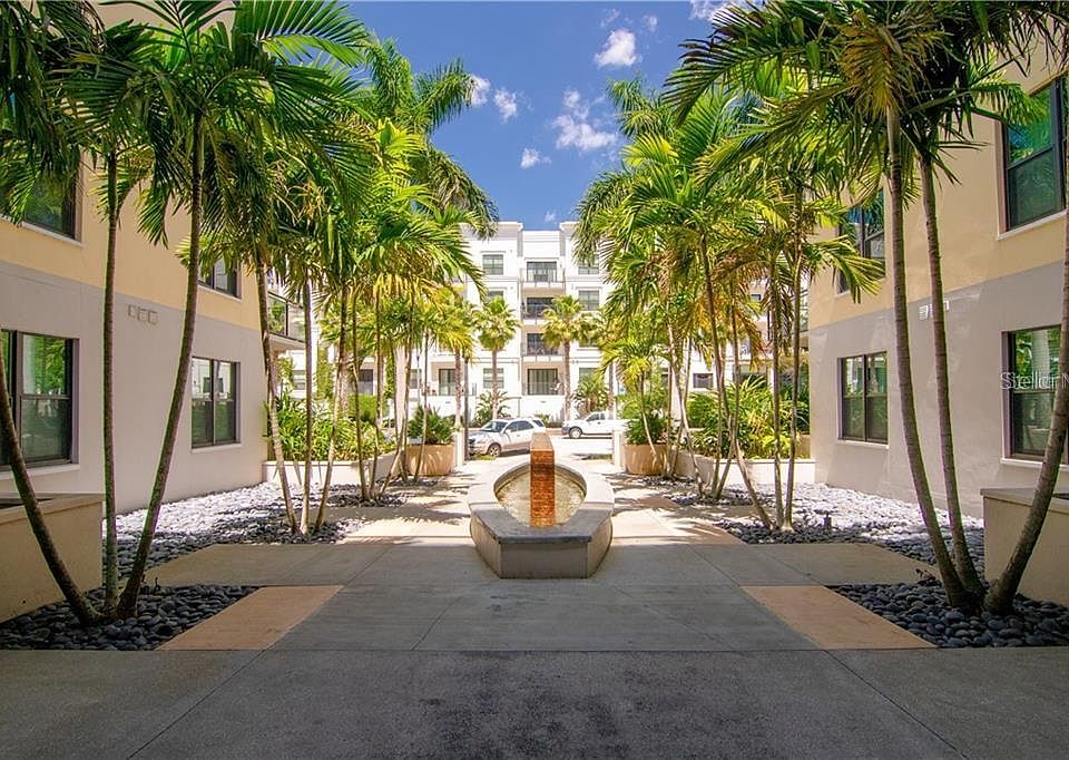 1st image of 400 4th Ave S APT 1204