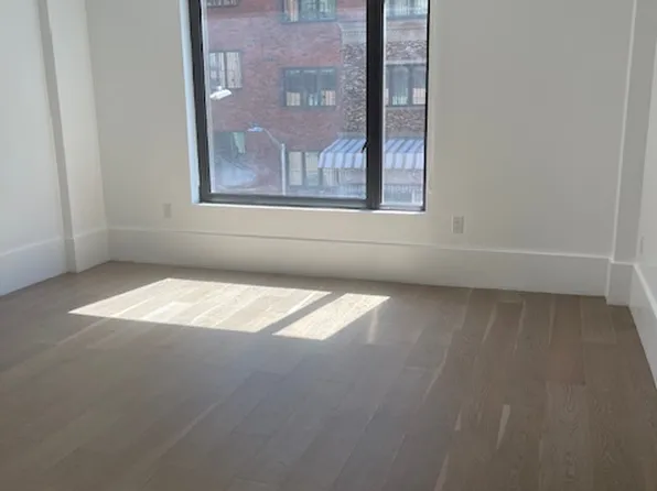 429 Kent Avenue image 1 of 4