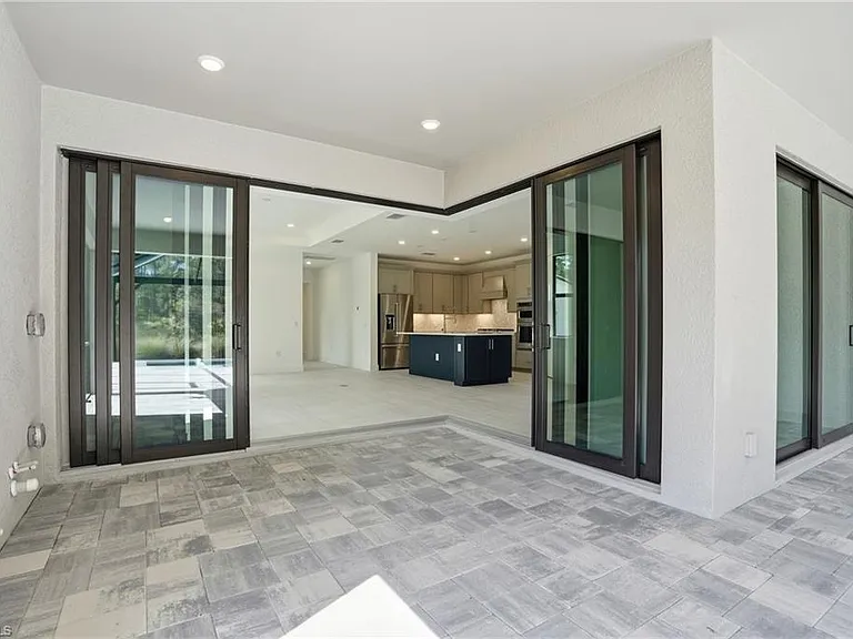 2148 Sequoia Ct — Photo 33