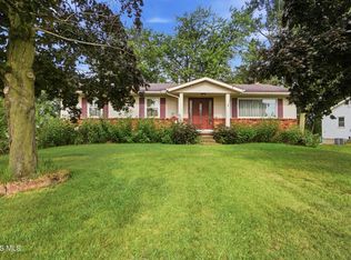 220 Barden St, Lyons, OH 43533