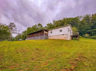 137 Otter Run, Elizabeth, WV 26143