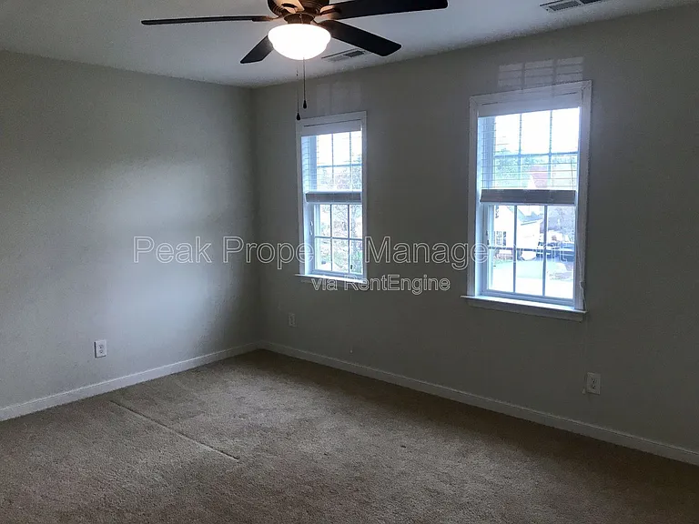 12003 Stamford Rd — Photo 13