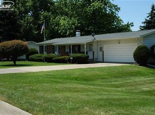 1082 Elodie Dr, Flint, MI 48532