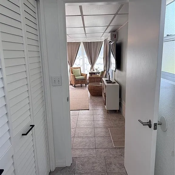 6304 Beechwood Ave — Photo 27