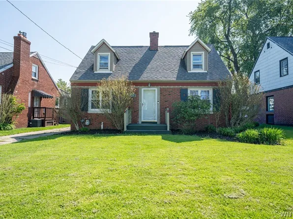116 Woodcrest Dr, Buffalo, NY 14220