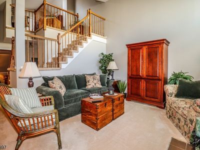 60 Academy Ct, Bedminster, NJ, 07921