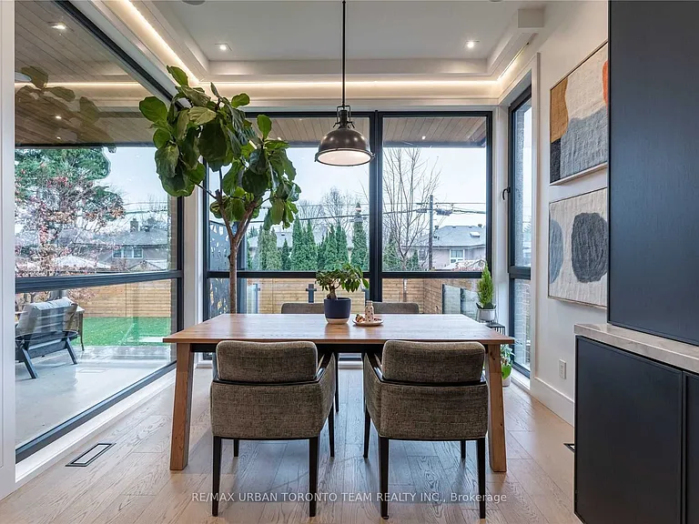 39 Cardigan Rd — Photo 14