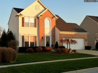 71 Creekledge Ln, Akron, OH 44321