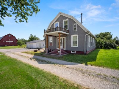 42 County Road 60, Laotto, IN, 46763