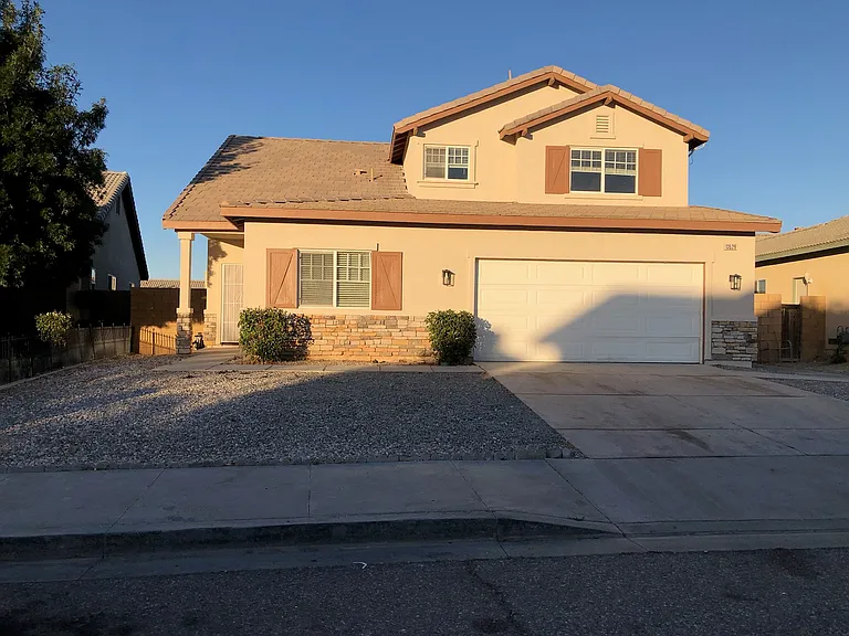 13529 Fullerton Ln — Photo 1