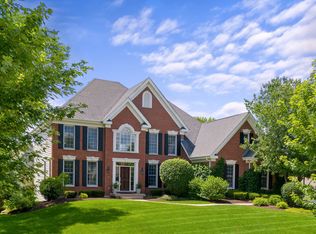 3N940 Walt Whitman Rd, Saint Charles, IL 60175