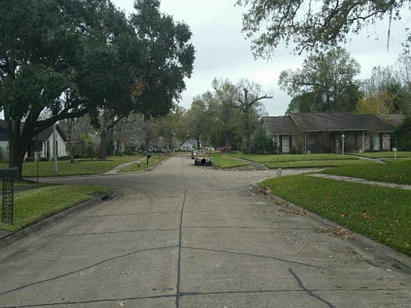 4th image of 15606 Edenvale St