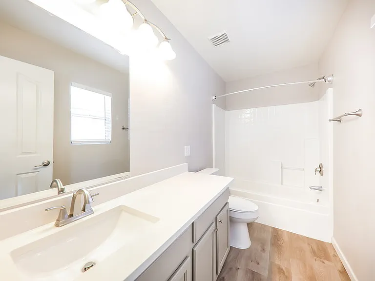 10043 N 115th Dr — Photo 12