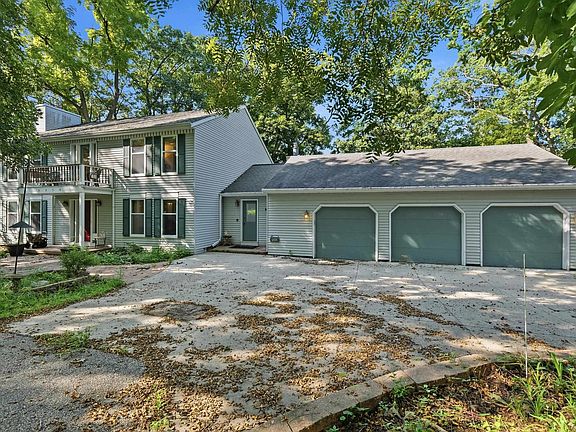 3rd image of 3534 Swoboda Rd