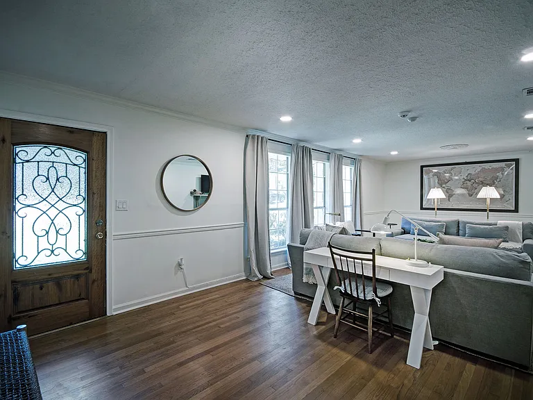 4035 Old Canton Ln — Photo 5