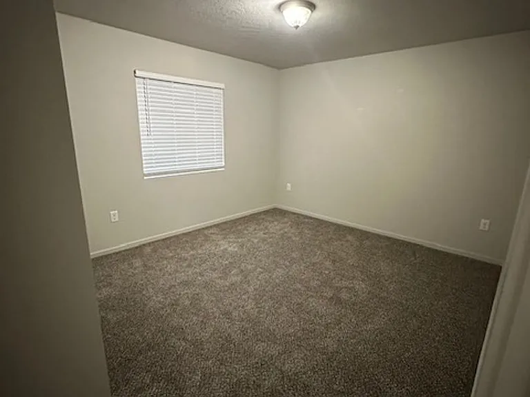 1010 E Mount Baker St — Photo 8