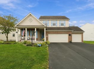 327 Pagoda Ct, Pickerington, OH 43147