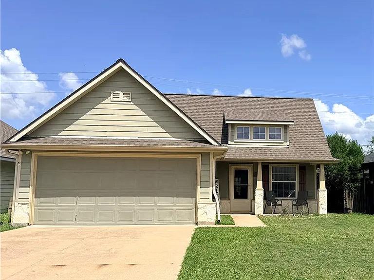 1029 Fallbrook Loop — Photo 2