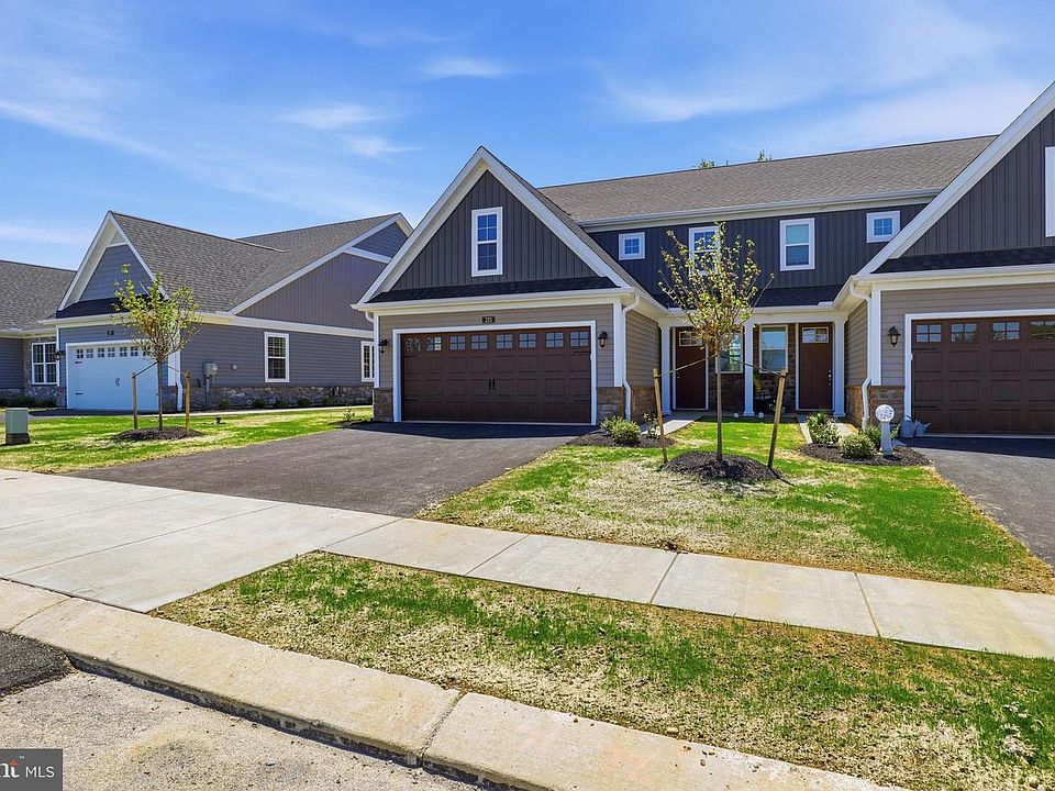 1st image of 215 Bellaride Ln #71