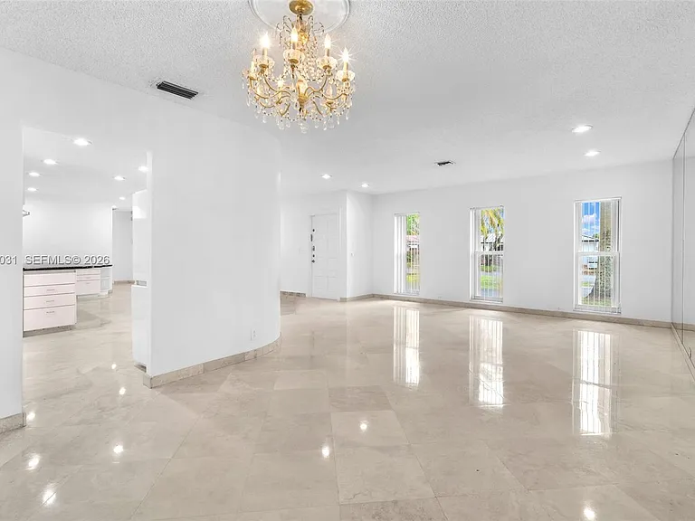3441 N Hills Dr — Photo 13