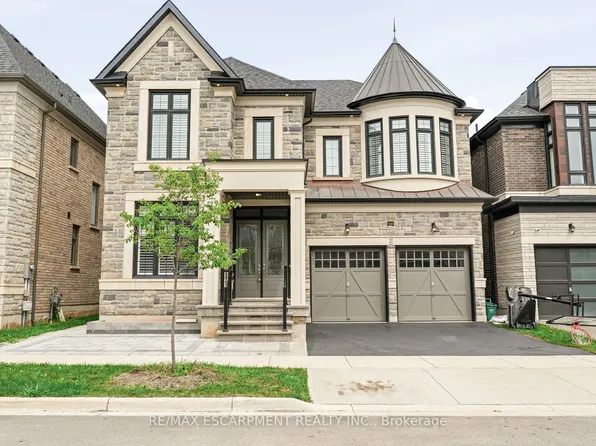 1221 Ironbridge Rd, Oakville, ON L6M 5M5