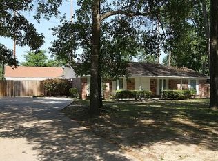 19510 Whitewood Dr, Spring, TX 77373