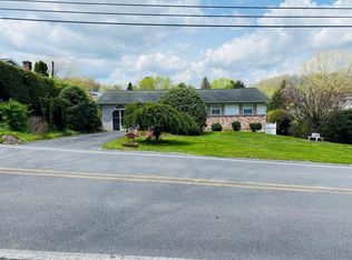 1239 Dry Hill Rd, Beckley, WV 25801