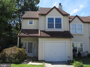 1 Ross Ct, Newark, DE 19702