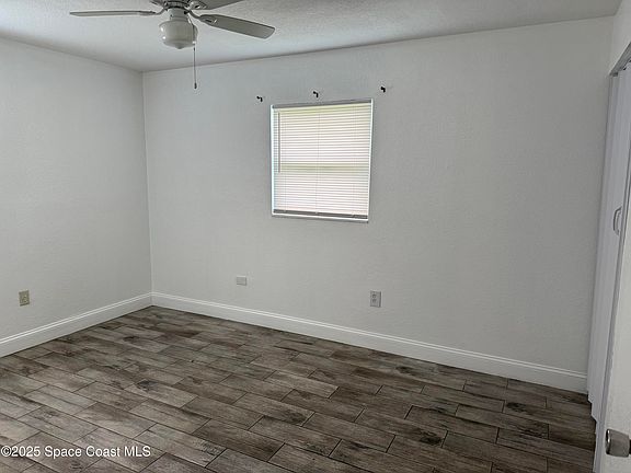 3rd image of 2806 Tropic Rd #1