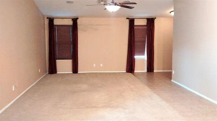 2965 E Blue Ridge Way — Photo 2
