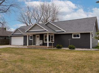 7871 Mielke Rd, Freeland, MI 48623