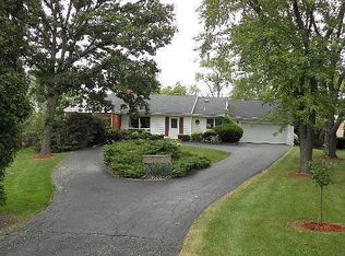 100 E Seegers Rd, Arlington Heights, IL 60005