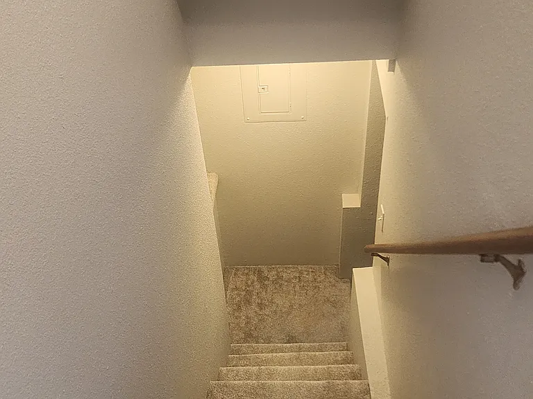 520 S Bryan Ave #C — Photo 7