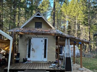 2801 Rockydale Rd, Cave Junction, OR 97523