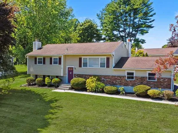 2795 Sunrise Street, Yorktown Heights, NY 10598