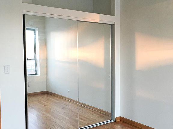 5th image of 3221 W North Ave #2E