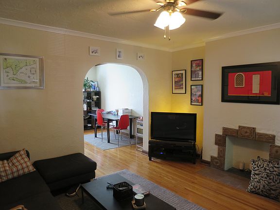 3rd image of 3090 Sunset Dr